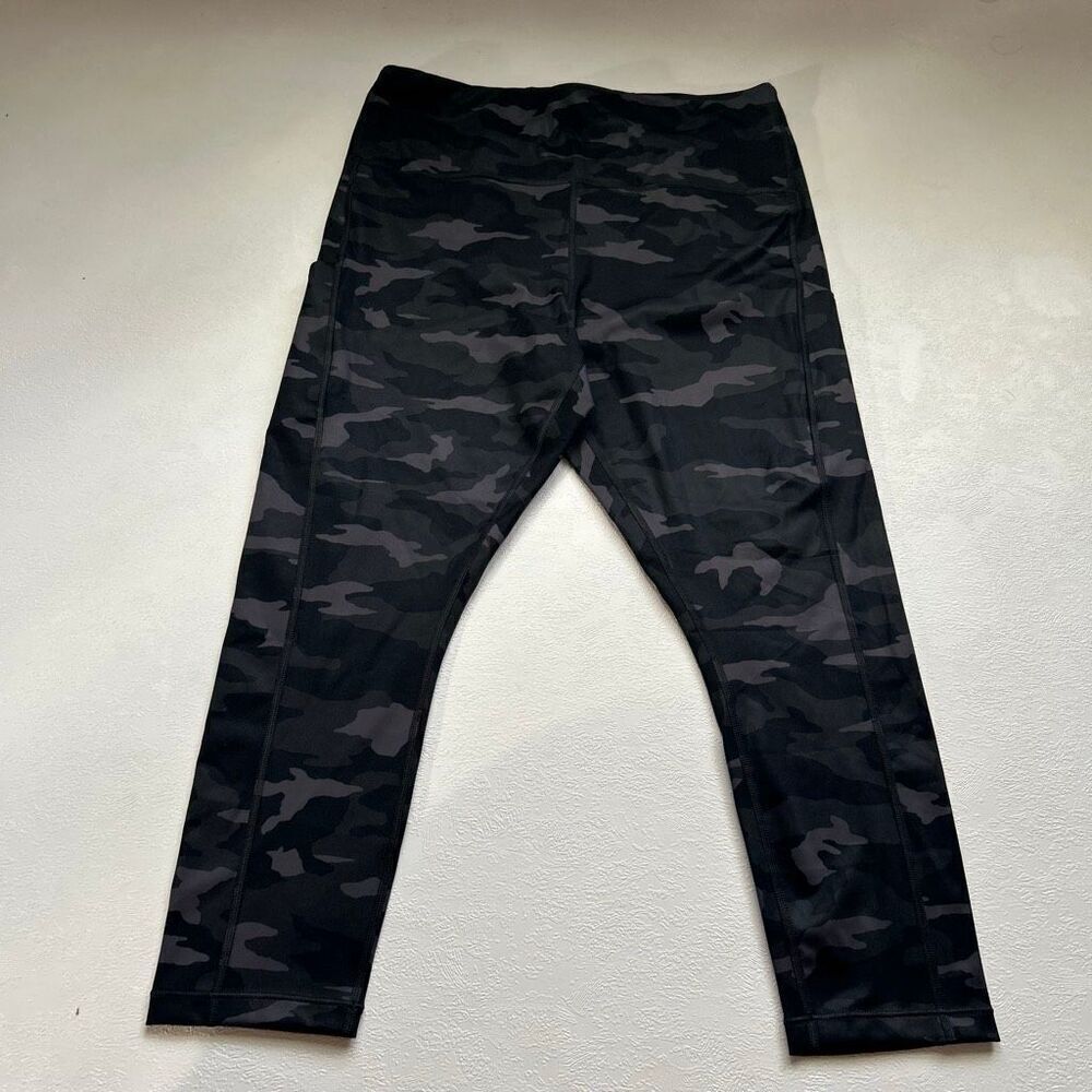 Athleta 1X Black Camo Print Leggings | High Rise Sculpting Activewear